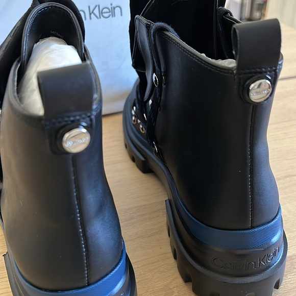 🎉HP🎉NIB Women’s Calvin Klein Lark Ankle Boot - Picture 9 of 12
